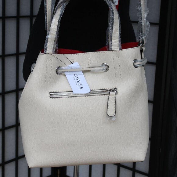 Guess bucket bag purse - Picture 4 of 5